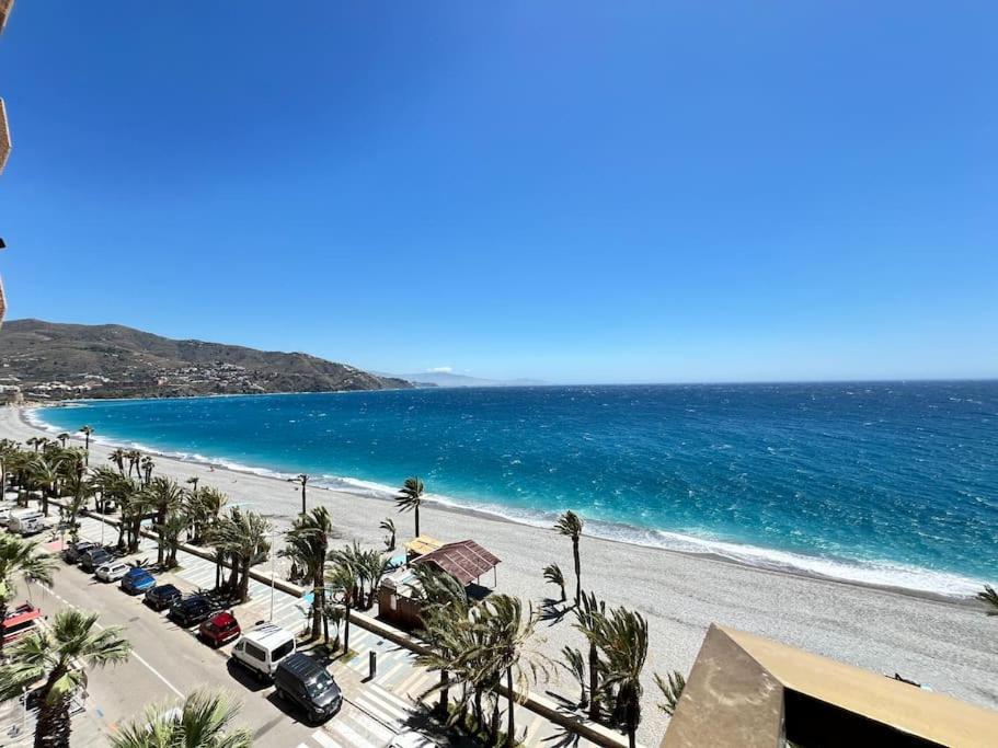 Pushe Playa Velilla Beach & Tradition 3 Almunecar Bagian luar foto